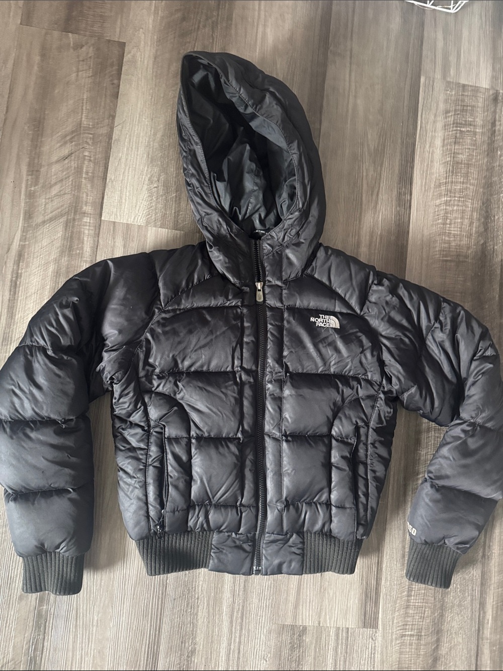 The North Face small hooded puffer coat goose down black winter women’s 550